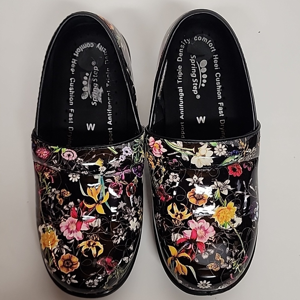 Spring Step floral sz 6 comfortable slip on clogs. Hippie, Boho, Trendy, cute - Picture 1 of 9